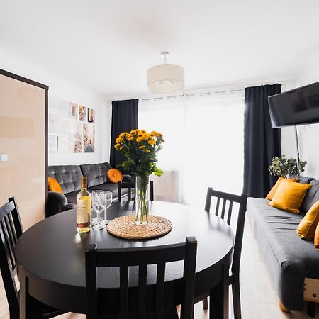 Apartment Old Town - 3 Rooms - 2 Bathrooms - 12 People - Parking Place 弗罗茨瓦夫 外观 照片